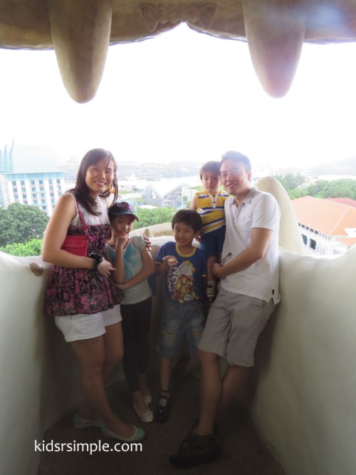 Our family Portrait at Merlion (taken with PowerShot SX60HS)