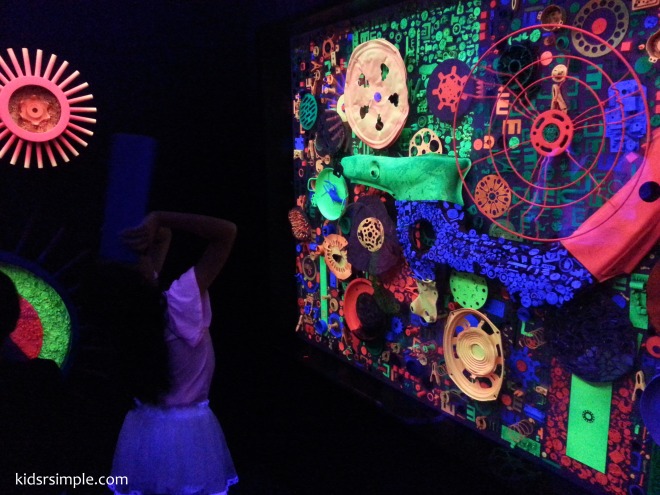 One of our favourite - this exhibit uses UV light to bring out the secrets of dreams in a beautiful and colourful kaleidoscopic world.